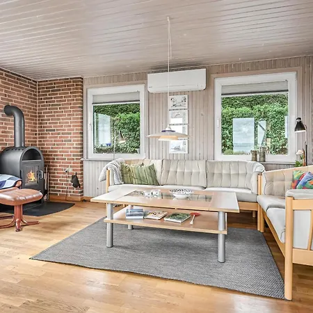 Velholdt Med Smuk Udsigt Sj35 * ليمفج