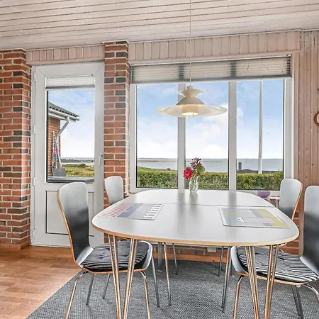 Velholdt Med Smuk Udsigt Sj35 Feriehus Lemvig