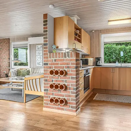 Velholdt Med Smuk Udsigt Sj35 Feriehus *