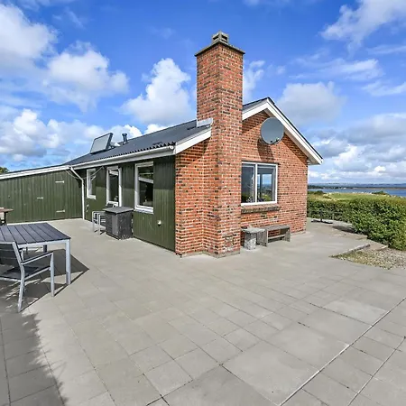 Feriehus Velholdt Med Smuk Udsigt Sj35 *